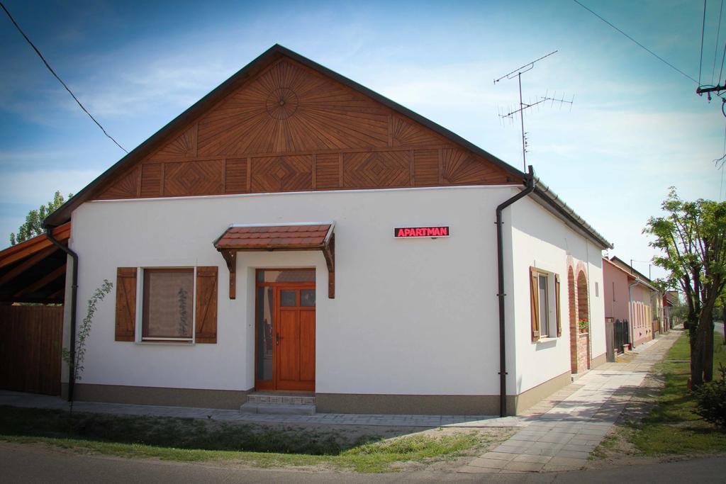 Oázis Apartmanok Mórahalom Kültér fotó