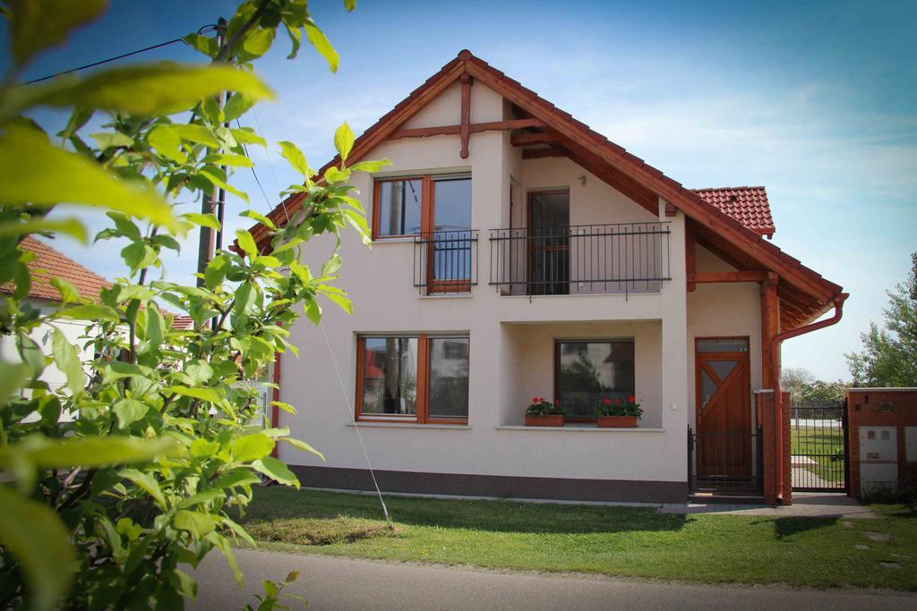 Oázis Apartmanok Mórahalom Szoba fotó