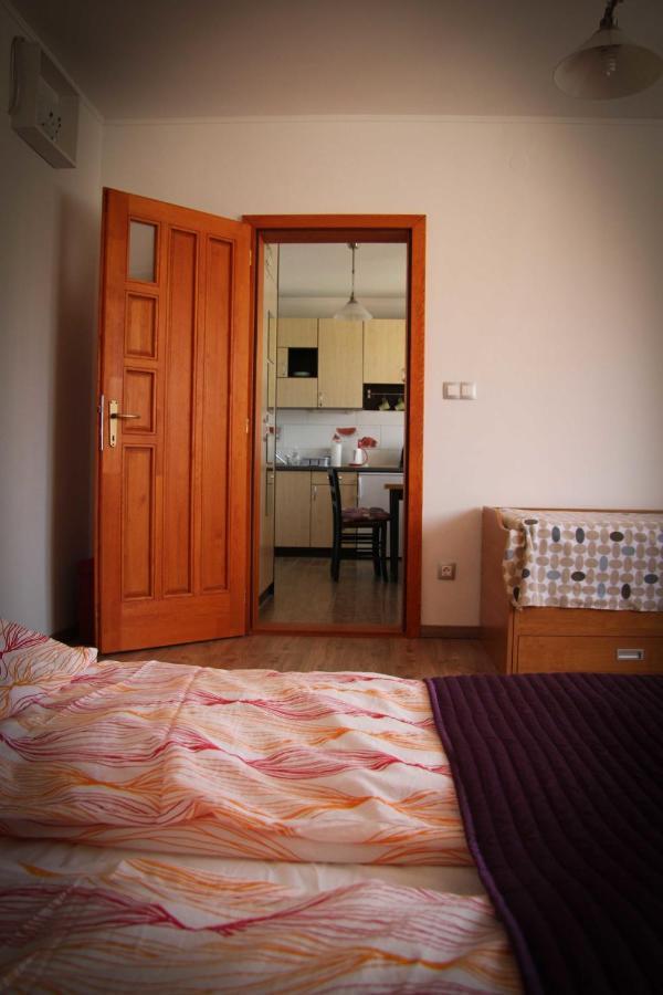 Oázis Apartmanok Mórahalom Szoba fotó
